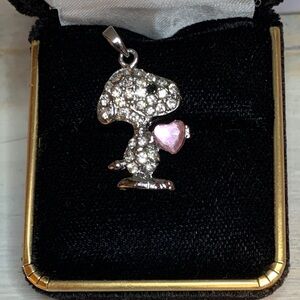 Silver Tone SNOOPY with a HEART Pendant